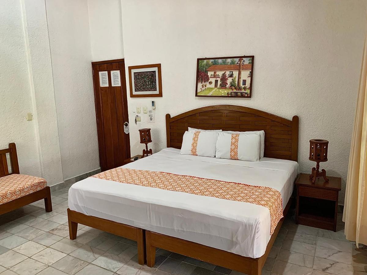 Villas Mercedes Zihuatanejo Extérieur photo