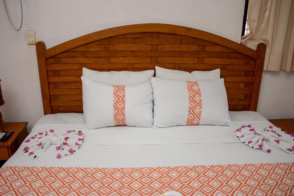 Villas Mercedes Zihuatanejo Extérieur photo