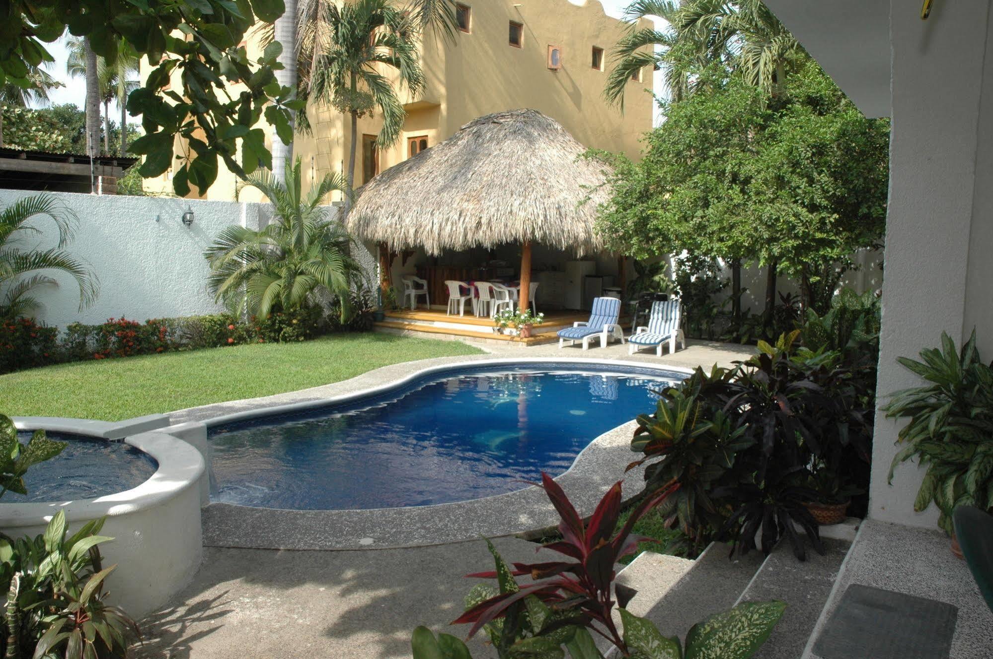 Villas Mercedes Zihuatanejo Extérieur photo